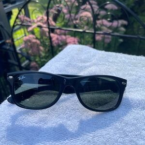 Ray-Ban Sunglasses with case